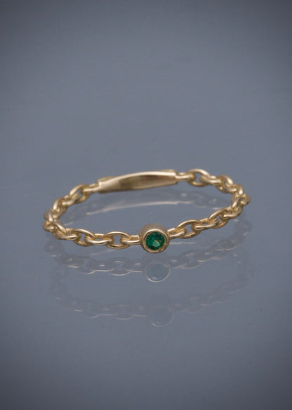 Anillo con swarovski verde 1.3gr / TALLA 6 3/4 / Oro Amarillo Nac*