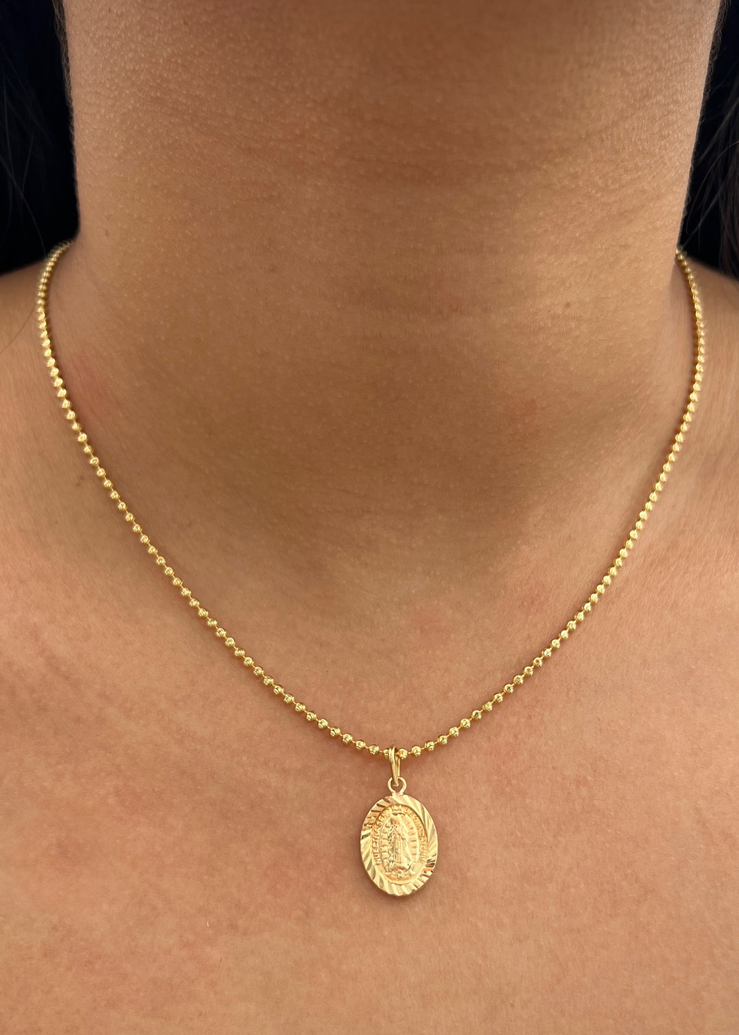 Dije virgen de guadalupe 0.9gr / Largo 2.2cm — Oro Amarillo