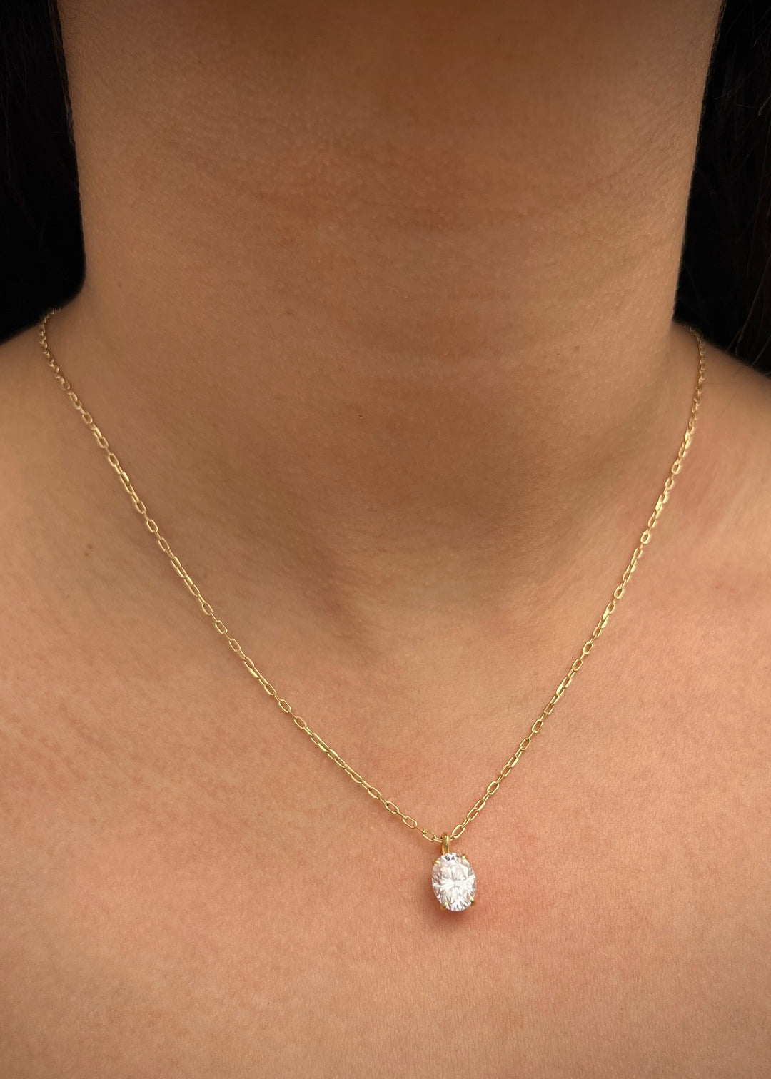 Dije con 123pts de moissanita 1.1gr / Largo 1.2cm — Oro Amarillo