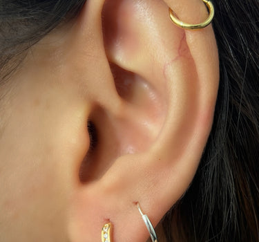 Candongas con swarovski blanco 1.2gr / Largo 1cm / Oro Amarillo Nac*