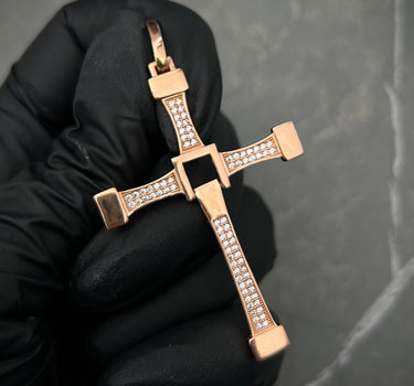 Dije de cruz articulada 6.4gr / Largo 6cm / Oro Rosado Nac M