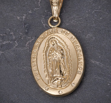 Dije virgen de guadalupe 2.3gr / Largo 3.7cm / Oro Amarillo Nac M
