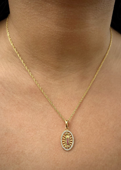 Dije virgen de guadalupe con swarovski 2.3gr / Largo 2.5cm / Oro Amarillo Nac B