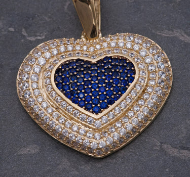Dije corazon con wsarovski blanco y negro 8.9gr / Largo 3.5cm / Oro Amarillo Nac P
