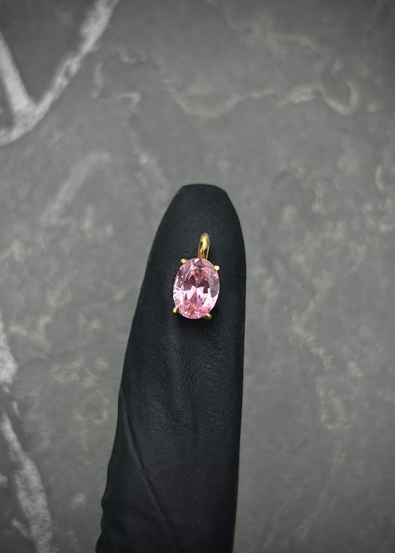 Dije con swarovski rosado 1gr / Largo 1cm / Oro Amarillo Nac M