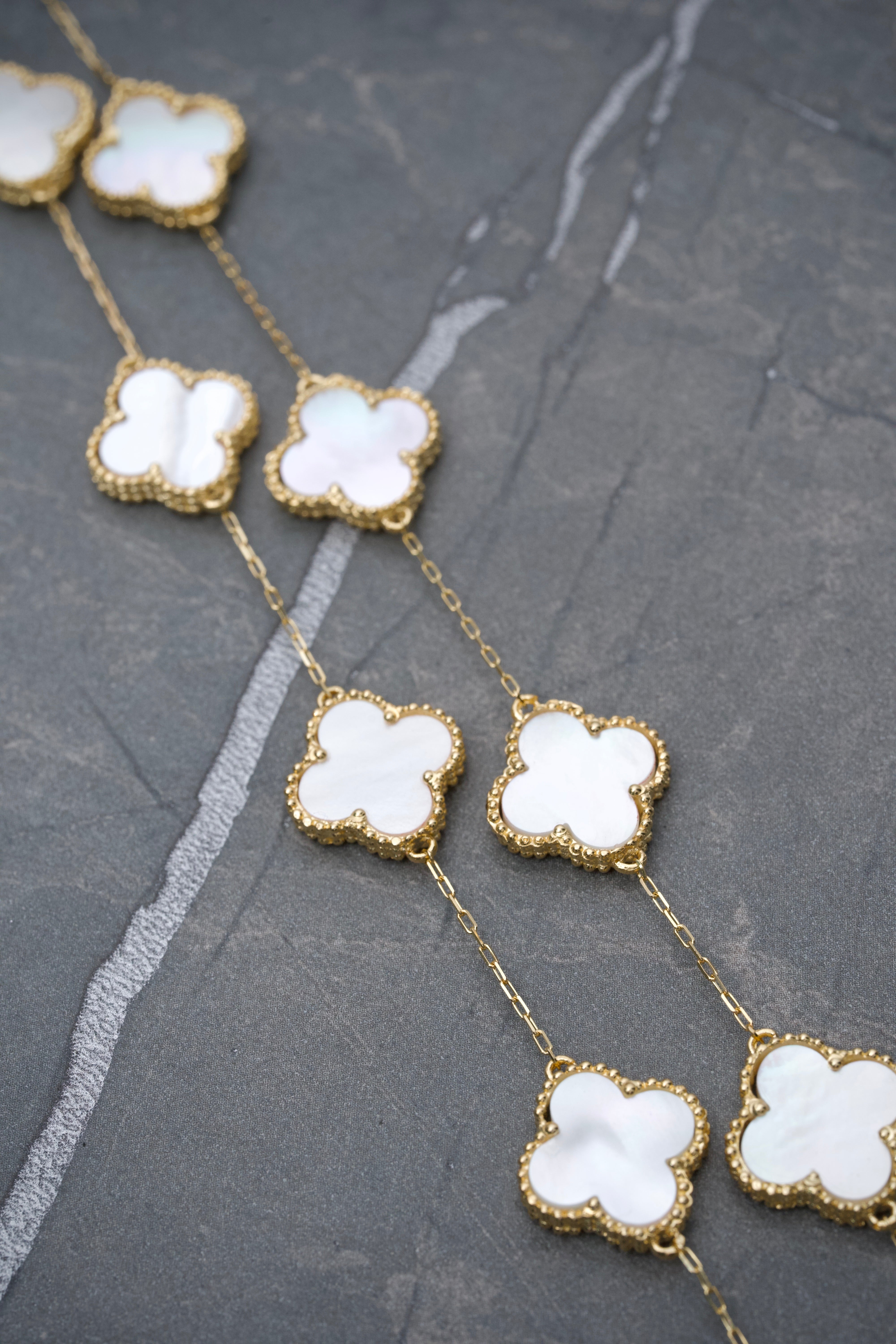 Cadena lucky clover con piedra blanca 14.55gr / Largo 45cm / Oro Amarillo italy cte M