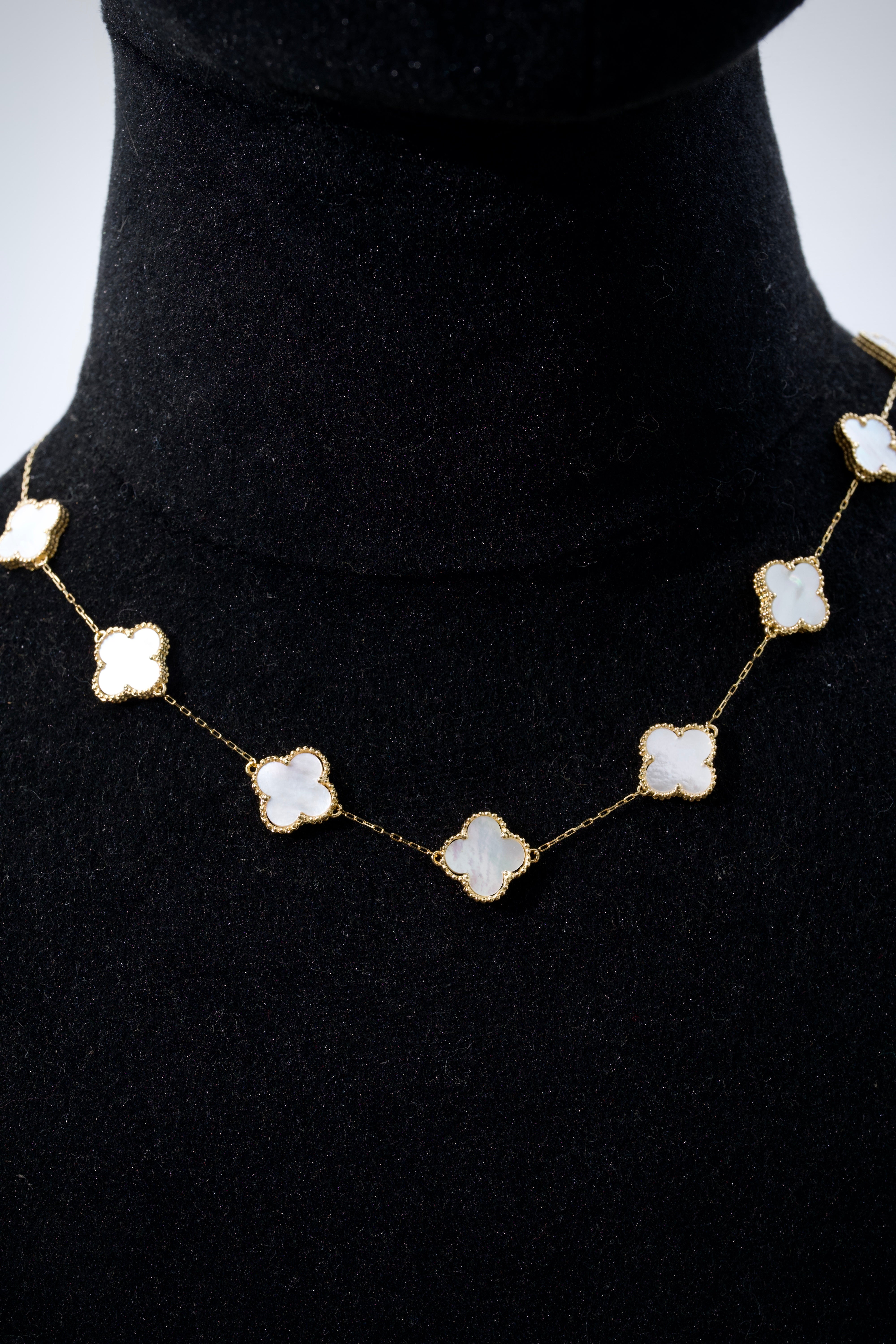 Cadena lucky clover con piedra blanca 14.55gr / Largo 45cm / Oro Amarillo italy cte M