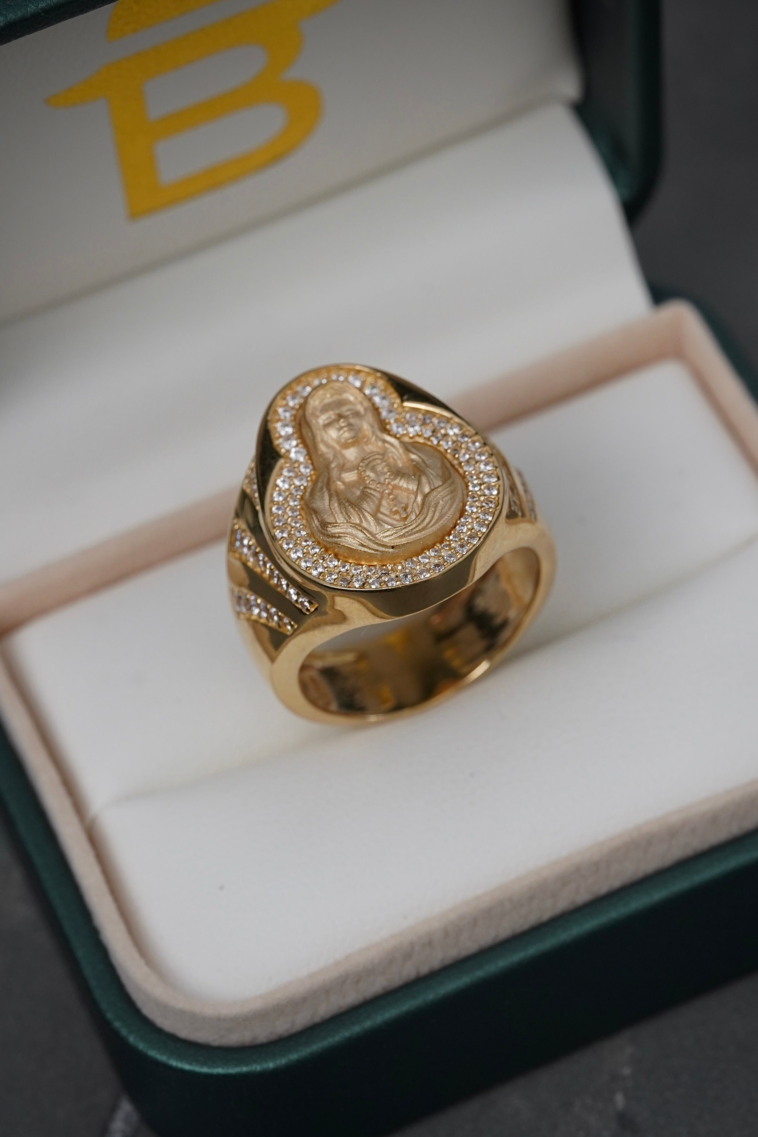 Anillo virgen de guadalupe con swarovski blanco 15gr / TALLA 10 / Oro Amarillo Nac B