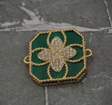 Herraje lucky clover con swarovski blanco / verde malaquita 3.05gr / 1.5cm / Oro Amarillo Nac B