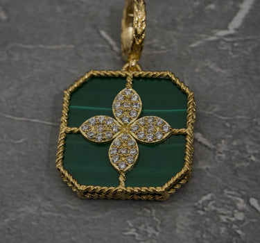 Dije lucky clover con swarovski blanco / verde malaquita 2.35gr / 2.6cm / Oro Amarillo Nac P