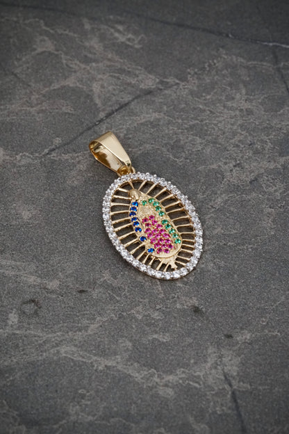 Dije virgen de guadalupe con swarovski multicolor 2.9gr / Largo 3.4cm / Oro Amarillo Nac P