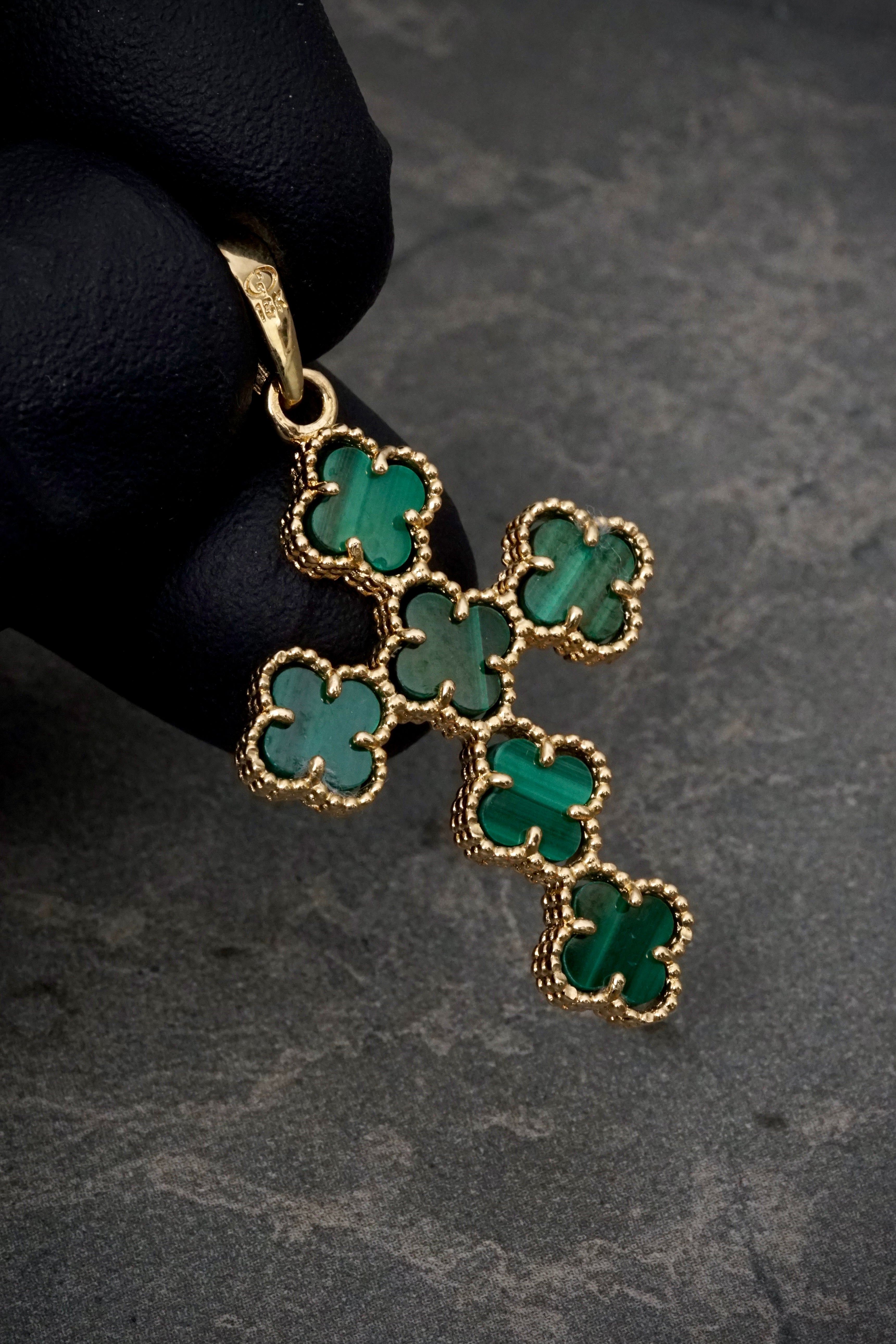 Dije cruz lucky clover verde 4.35gr / Largo 4cm / Oro Amarillo Nac P