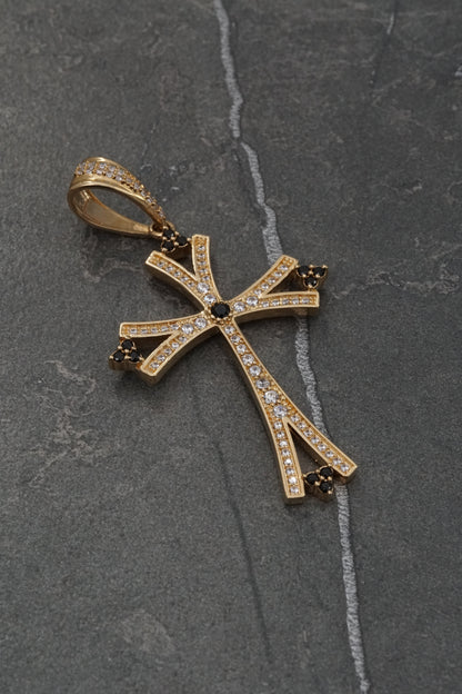 Dije cruz con swarovski blanco y negro 5.9gr / Largo 5.3cm / Oro Amarillo Nac M