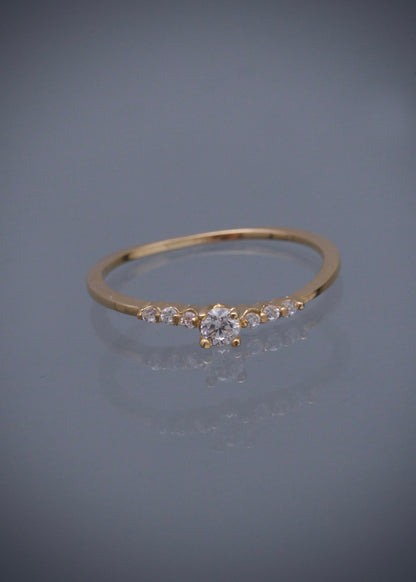 Solitario con swarovski blanco 1.1gr / TALLA 6 3/4 / Oro Amarillo Nac P