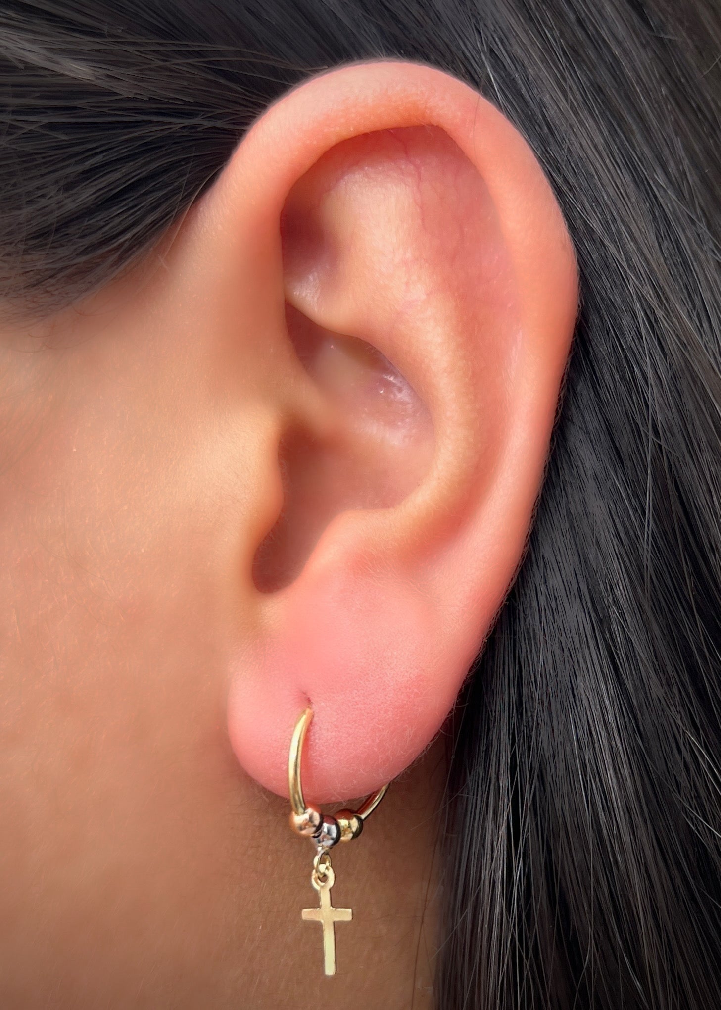 Candongas cruz 0.9gr / Largo 2.3cm / Tres Oros Nac*