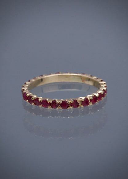 Anillo con 90pts de rubie 1.25gr / TALLA 5 / Oro Amarillo (Joya) P