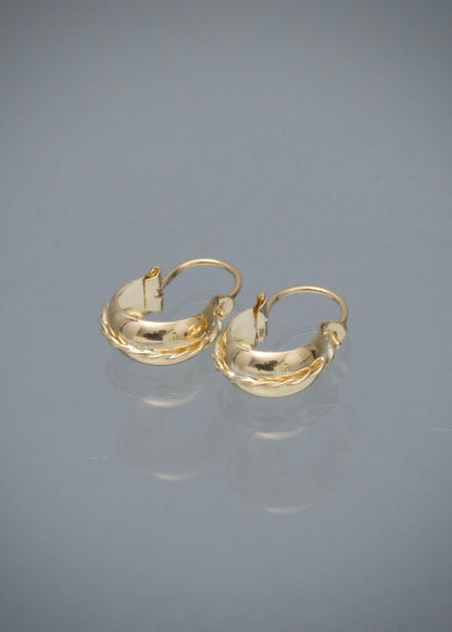 Candongas con Detalle 0.65gr / 1.3cm / 4.2mm — Oro Amarillo