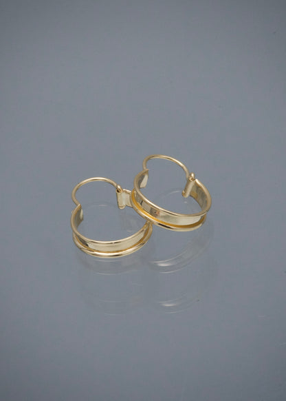Candongas Lisas 0.85gr / 1.6cm / 3mm — Oro Amarillo