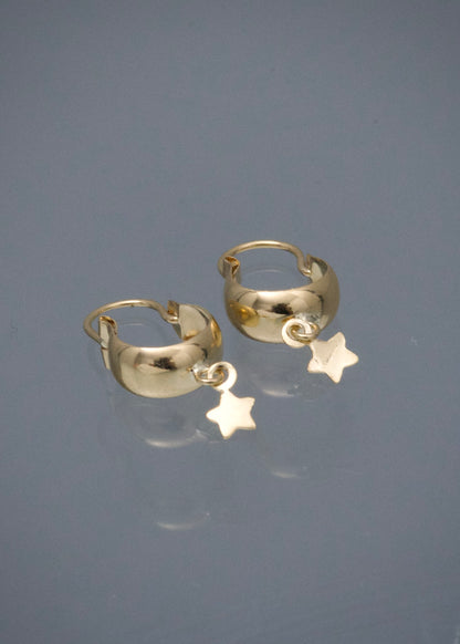 Candongas con Estrella 0.85gr / 2.2cm / 4.8mm — Oro Amarillo