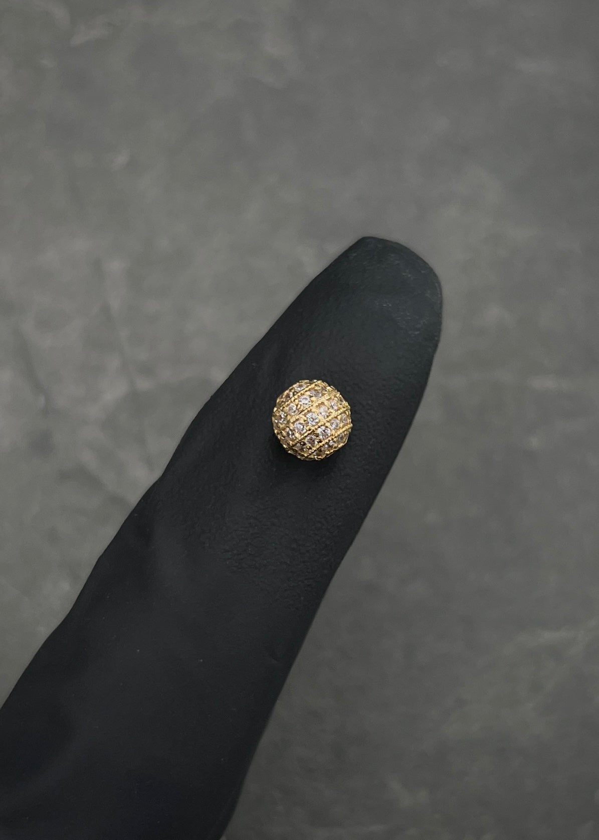 Herraje Bola de Fuego con Swarovski Blanco 0.9gr / 0.6cm / 6.1mm — Oro Amarillo