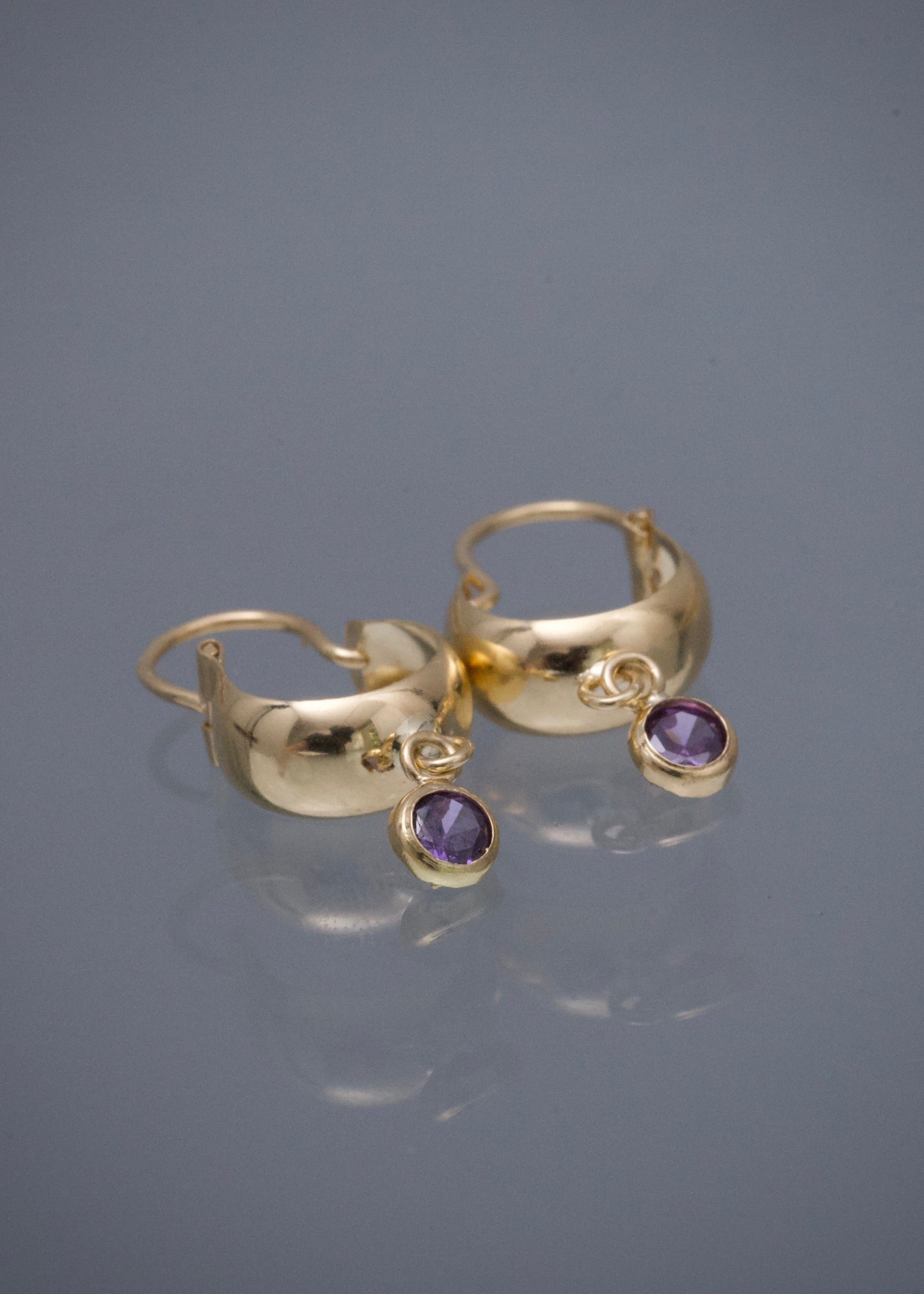 Candongas con Swarovski Morado 0.75gr / 1.8cm / 4.1mm — Oro Amarillo