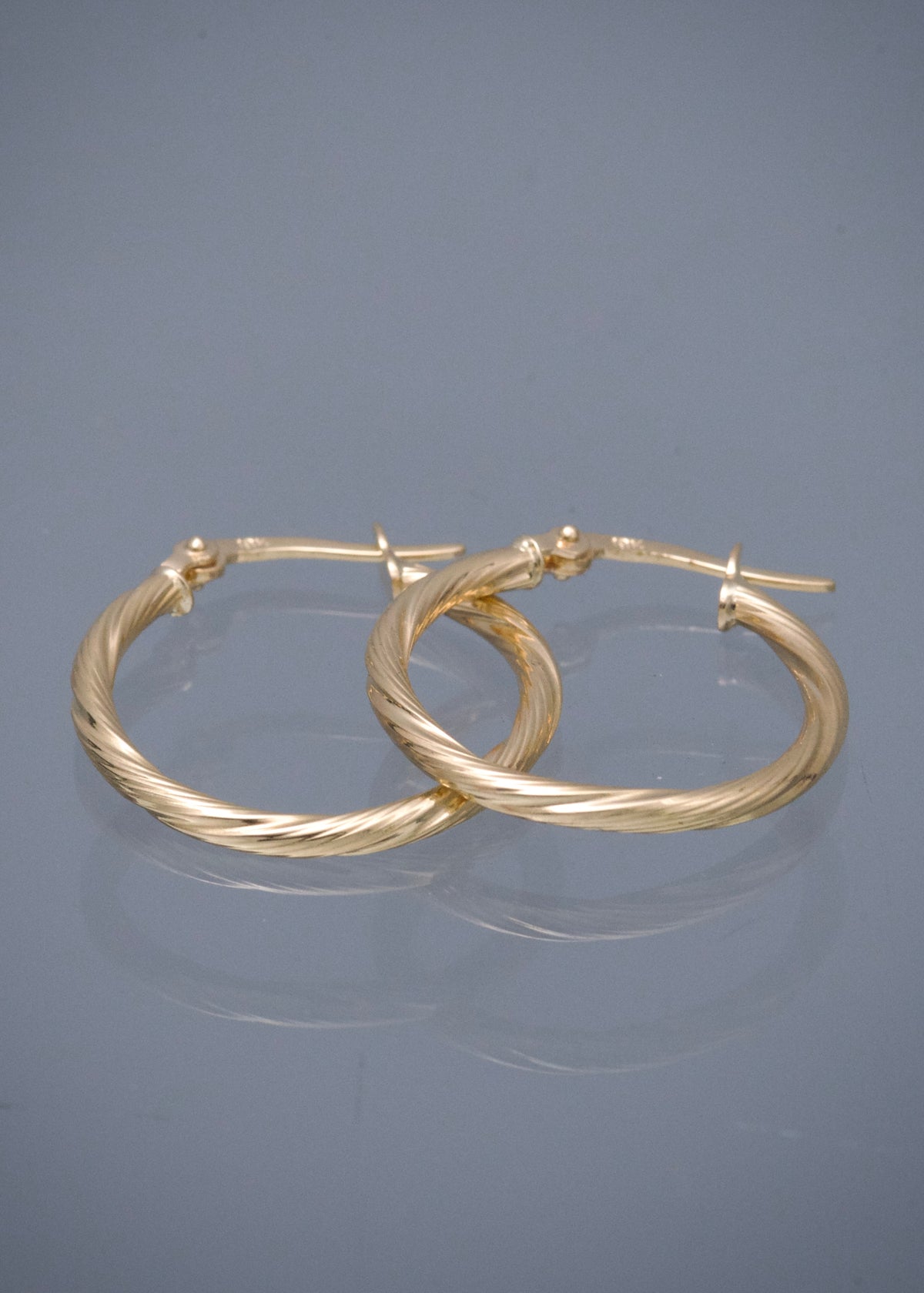 Candongas Entorchadas 1.45gr / 2.5cm / 2mm — Oro Amarillo