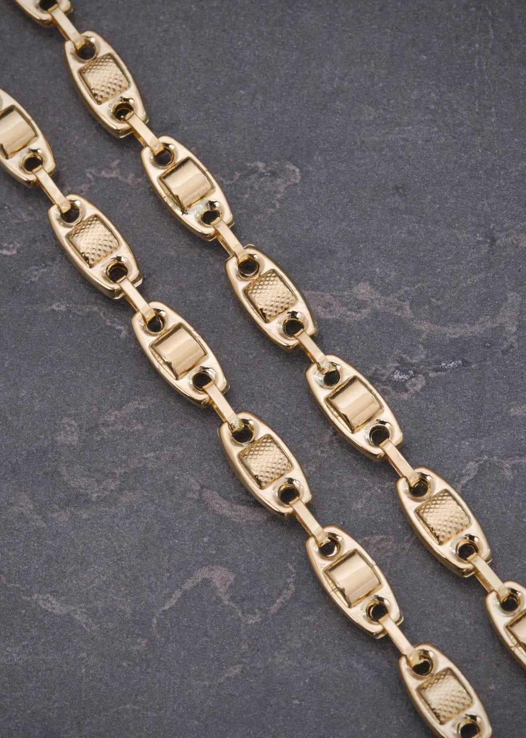 Cadena Rustica 16.2gr / 60cm / 5.7mm — Oro Amarillo