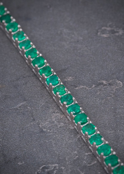 Pulso tenis con 515pts de esmeralda 19.25gr / Largo 20cm / Oro Blanco (Joya) M