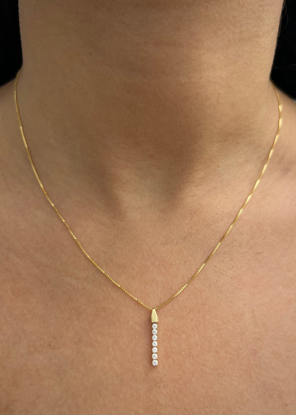 Dije con Swarovski Blanco 0.3gr / 1.9cm / 1.8mm — Oro Amarillo