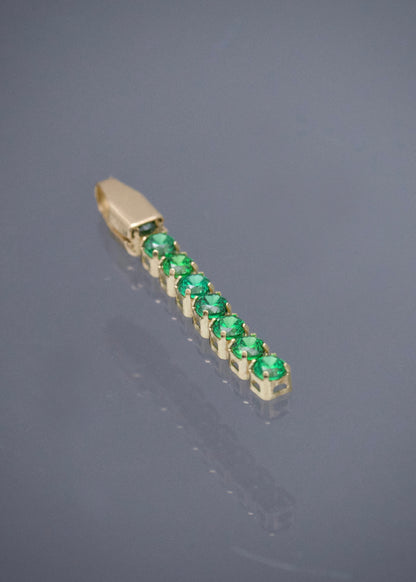 Dije con Swarovski Verde 0.25gr / 1.9cm / 1.8mm — Oro Amarillo