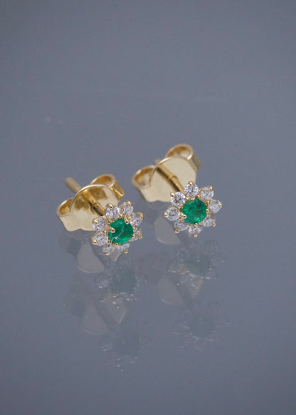 Topos con 9pts de Esmeralda y 14pts de Diamantes 1gr / 0.4cm / 4mm — Oro Amarillo
