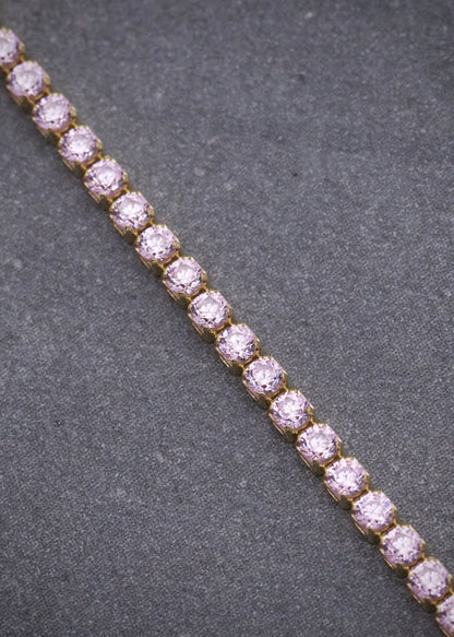 Pulso Tenis con Swarovski Rosado 2.6gr / 17cm / 1.8mm — Oro Amarillo