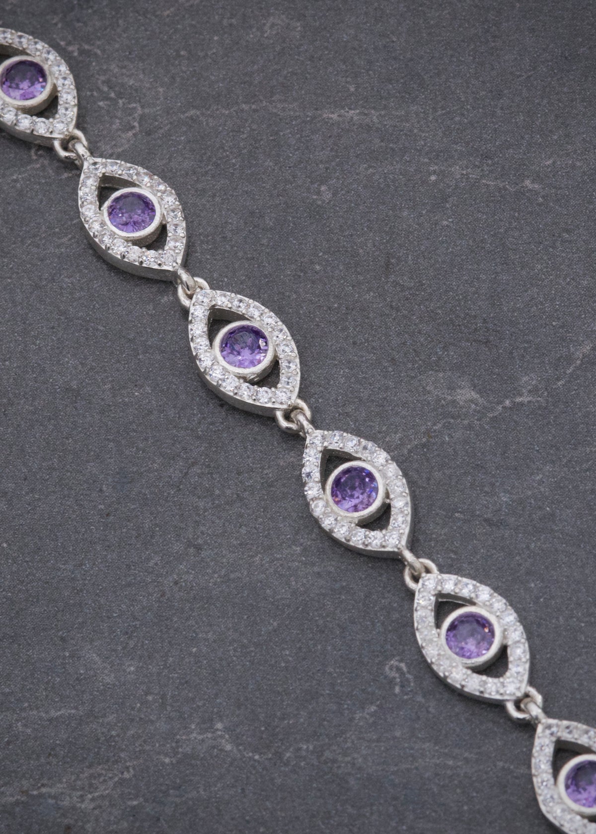 Pulso Ojo Turco con Swarovski Morado y Blanco 11.25gr / 19cm / 7.4mm — Plata 925