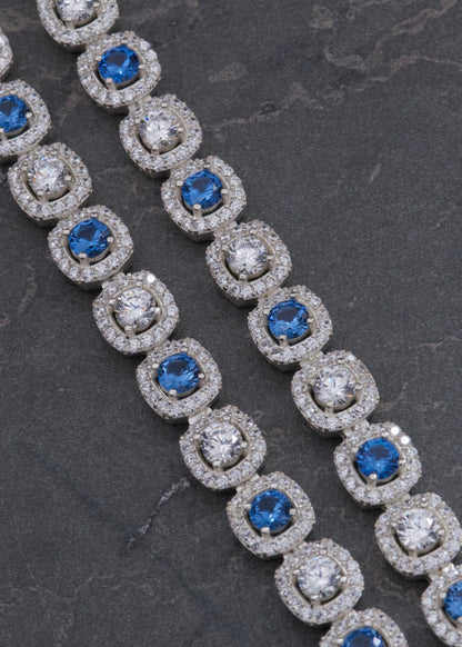 Cadena Tenis con Swarovski Azul y Blanco 63.65gr / 55cm / 7.7mm — Plata 925