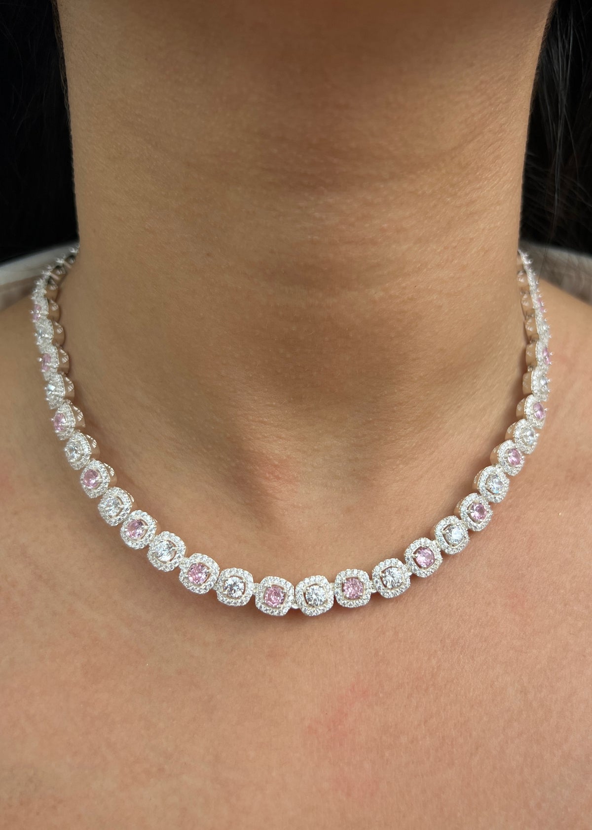 Cadena Tenis con Swarovski Rosado y Blanco 47.8gr / 40cm / 7.7mm — Plata 925