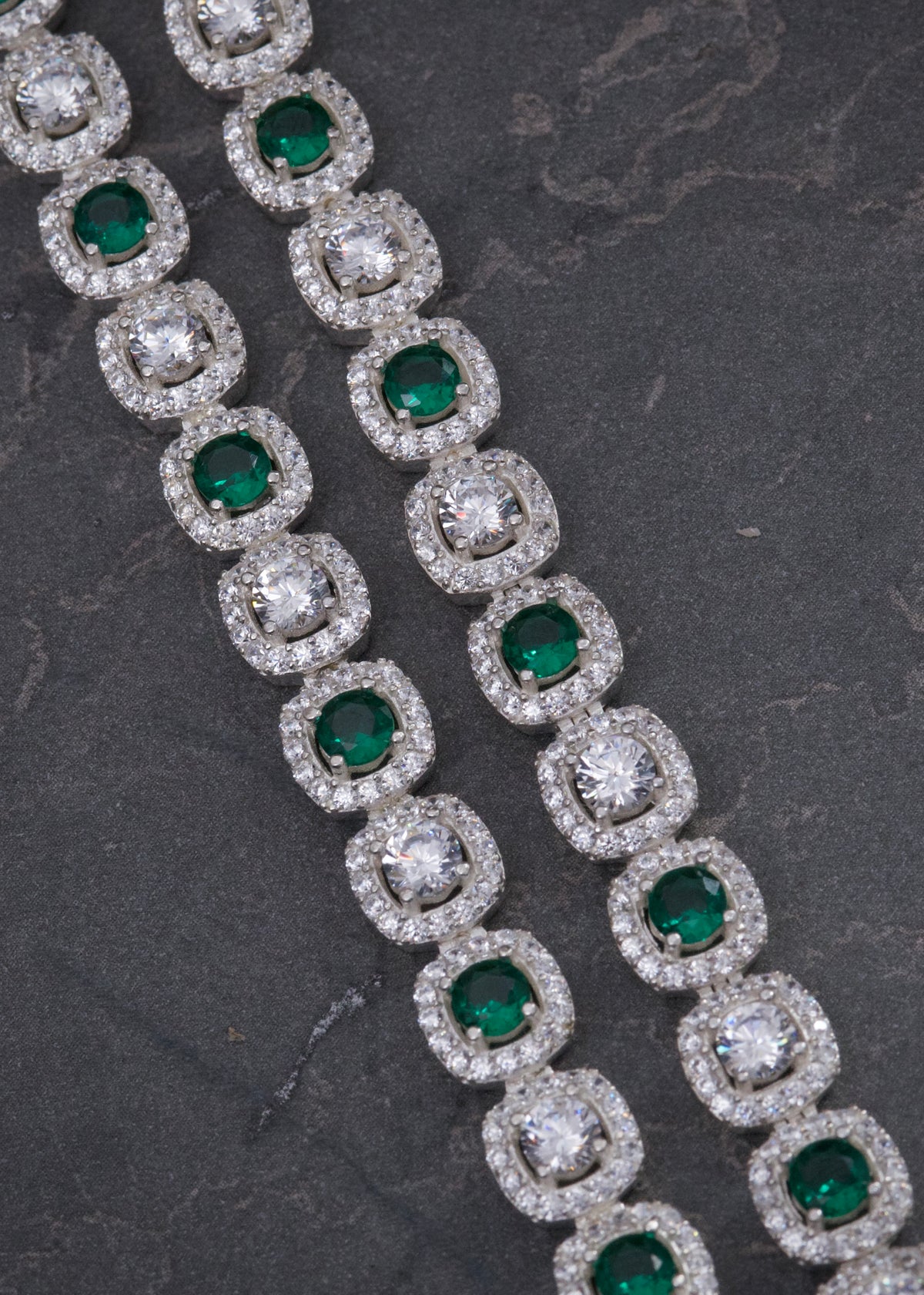 Cadena Tenis con Swarovski Verde y Blanco 56.6gr / 50cm / 7.7mm — Plata 925