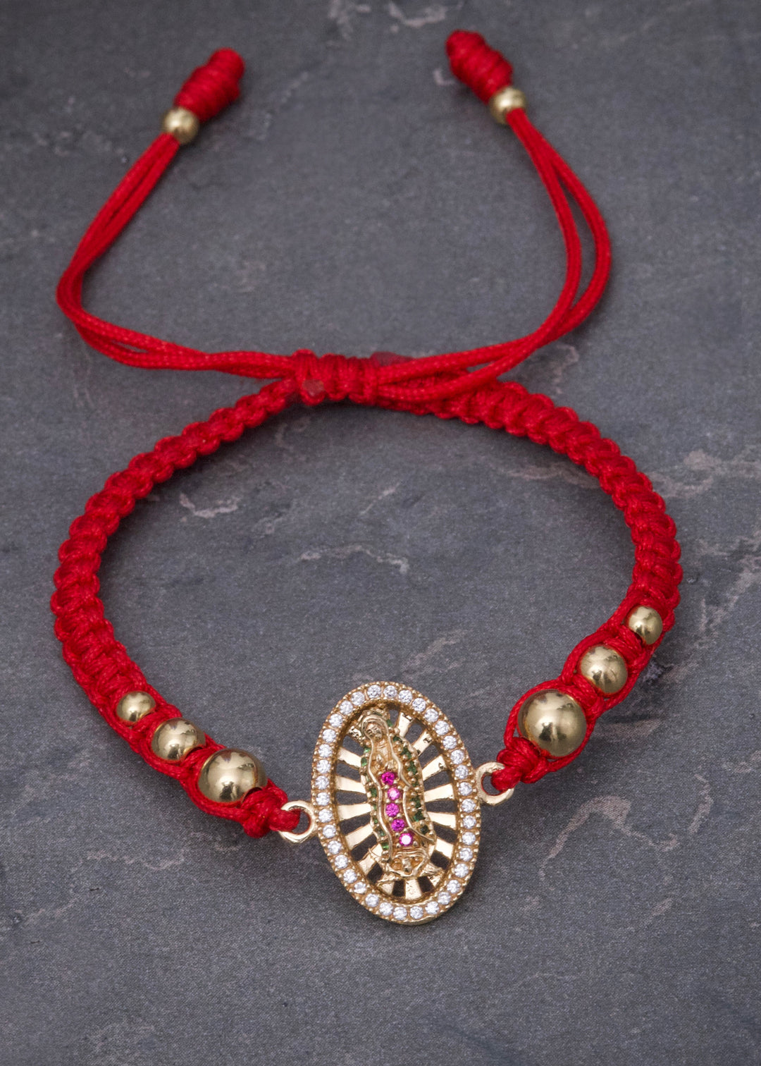 Pulsera en Hilo Rojo con Herraje Virgen de Guadalupe 3gr — Oro Amarillo