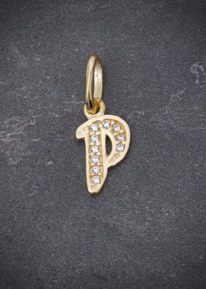 Dije letra P con swarovski blanco 0.65gr / Largo 1.7cm / Oro Amarillo Nac B