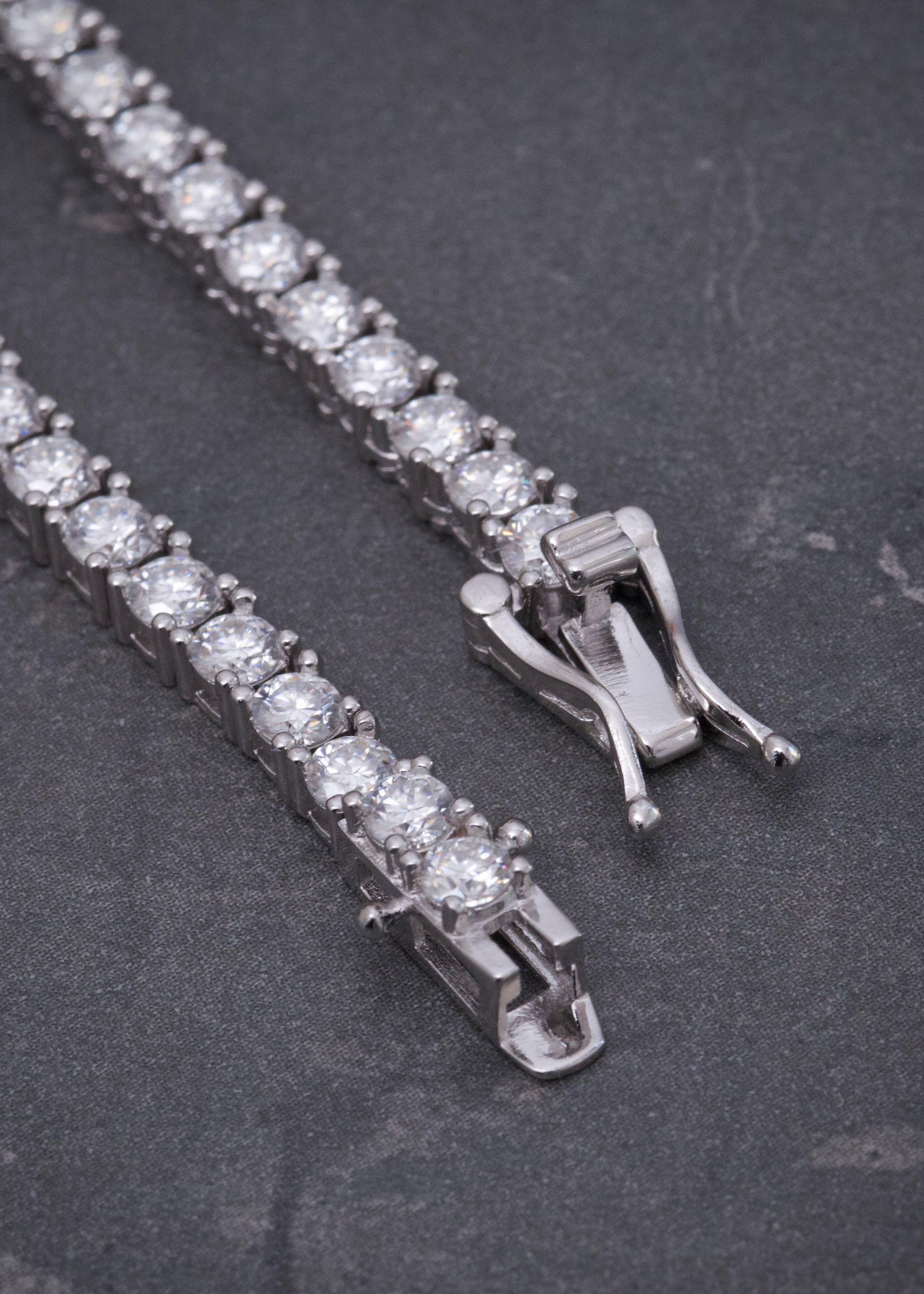 Cadena tenis con 1450pts de moissanita 25.6gr / Largo 50cm / Plata M