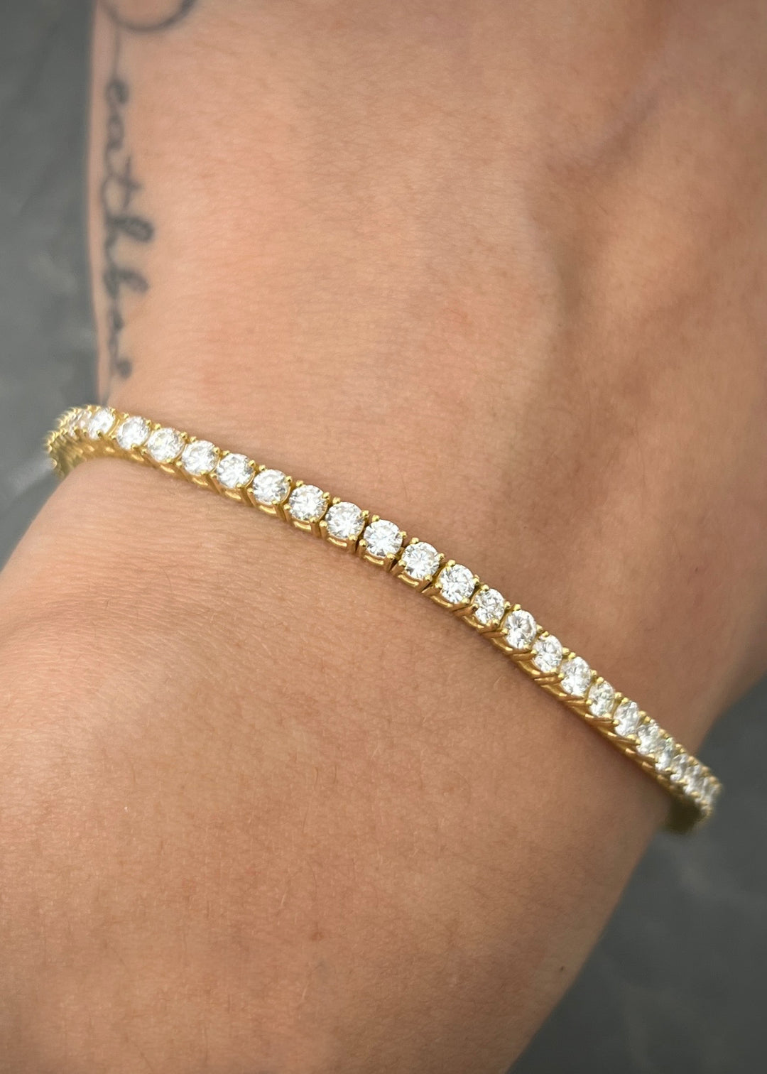 Pulso tenis 464pts de diamantes 12.5gr / Largo 19.5cm — Oro Amarillo