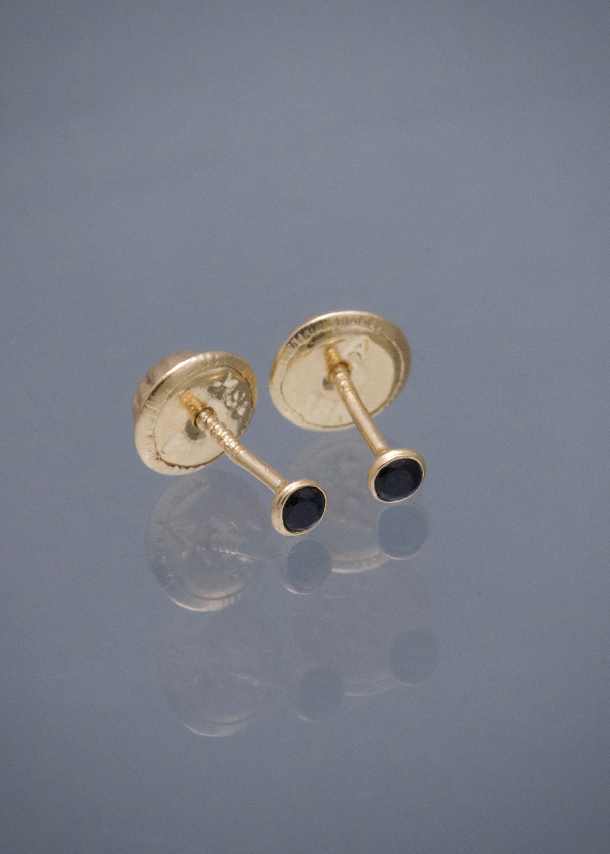 Topos Circulo con Swarovski Negro 0.35gr / 0.2cm / 2mm — Oro Amarillo