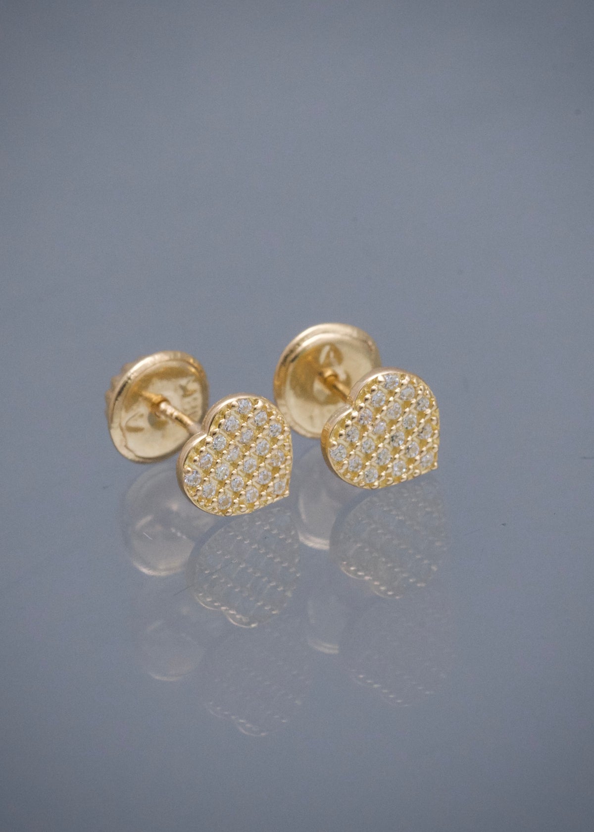 Topos Corazon con Swarovski Blanco 0.85gr / 0.6cm / 5.9mm — Oro Amarillo