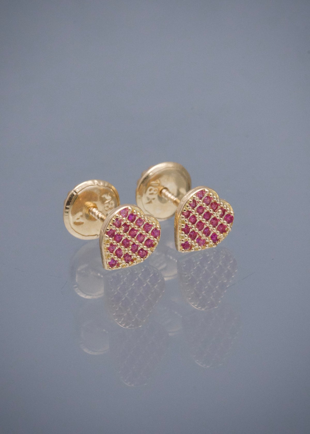 Topos Corazon con Swarovski Fucsia 0.9gr / 0.6cm / 5.9mm — Oro Amarillo