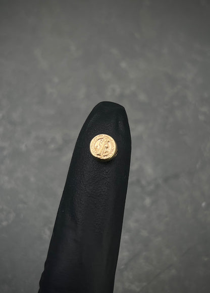 Herraje san benito 0.2gr / Largo 0.6cm / Oro Amarillo Nac B