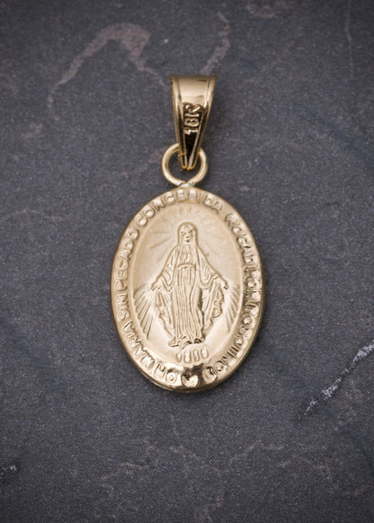 Dije virgen de la milagrosa 0.8gr / Largo 2.3cm / Oro Amarillo Nac P