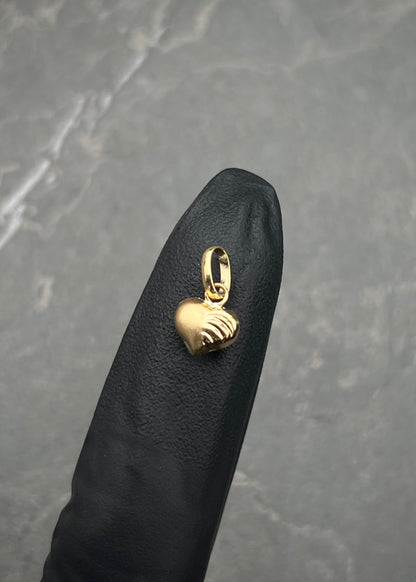 Dije corazon diamantado 0.35gr / Largo 1.2cm / Oro Amarillo Nac P