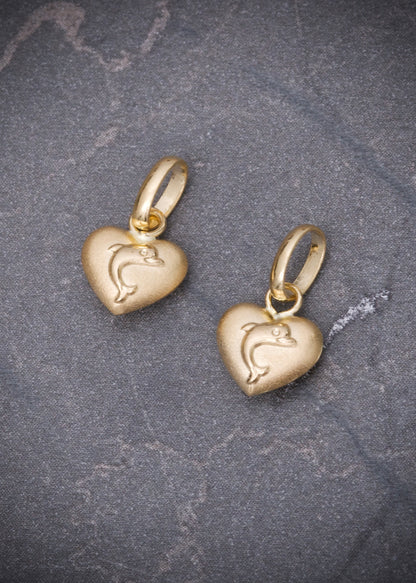 Dije de corazon con delfin 0.3gr / Largo 1.2cm / Oro Amarillo Nac B