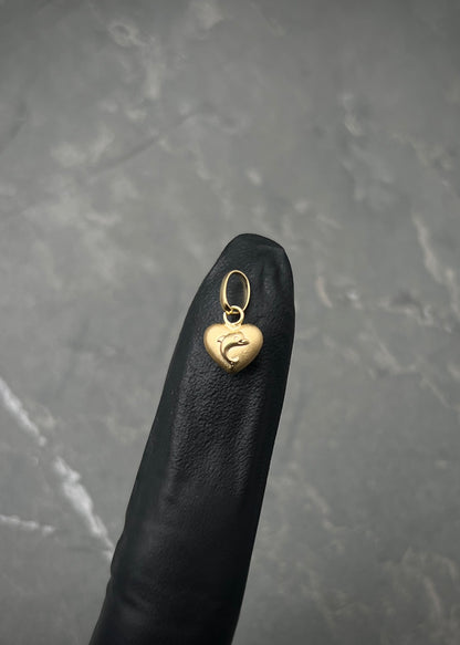 Dije de corazon con delfin 0.3gr / Largo 1.2cm / Oro Amarillo Nac P