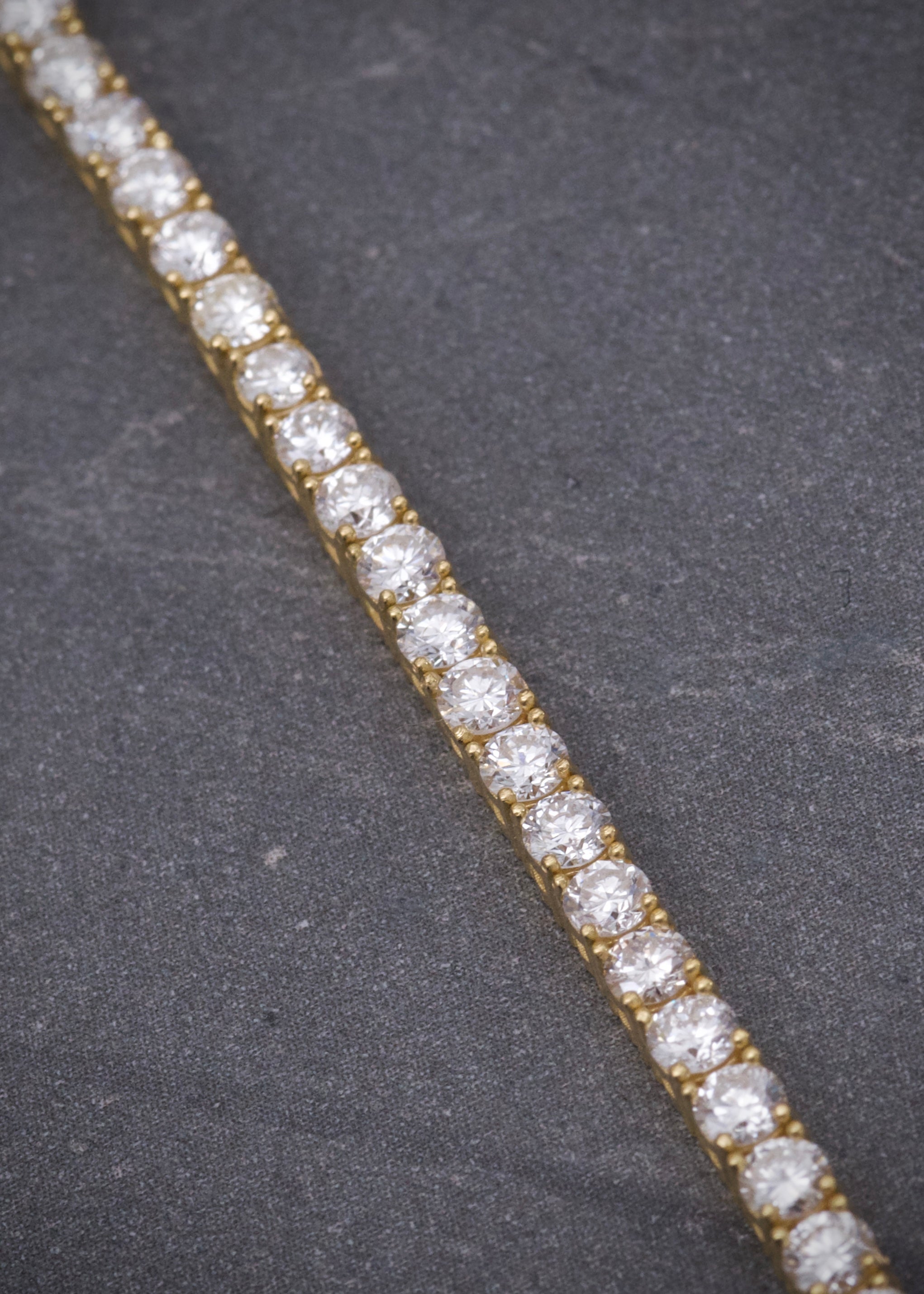 Pulso tenis 464pts de diamantes 12.5gr / Largo 19.5cm / Oro Amarillo (Joya) M