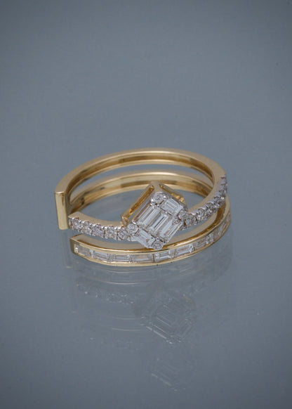 Anillo con 58pts de baguette y 18pts de diamantes 3.85gr / TALLA 6 1/2 / Oro Amarillo (Joya) M